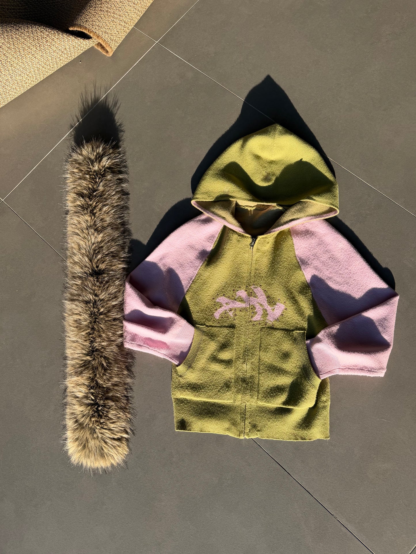 aka 'Strawberry Matcha' WMNS Knit
Jacket